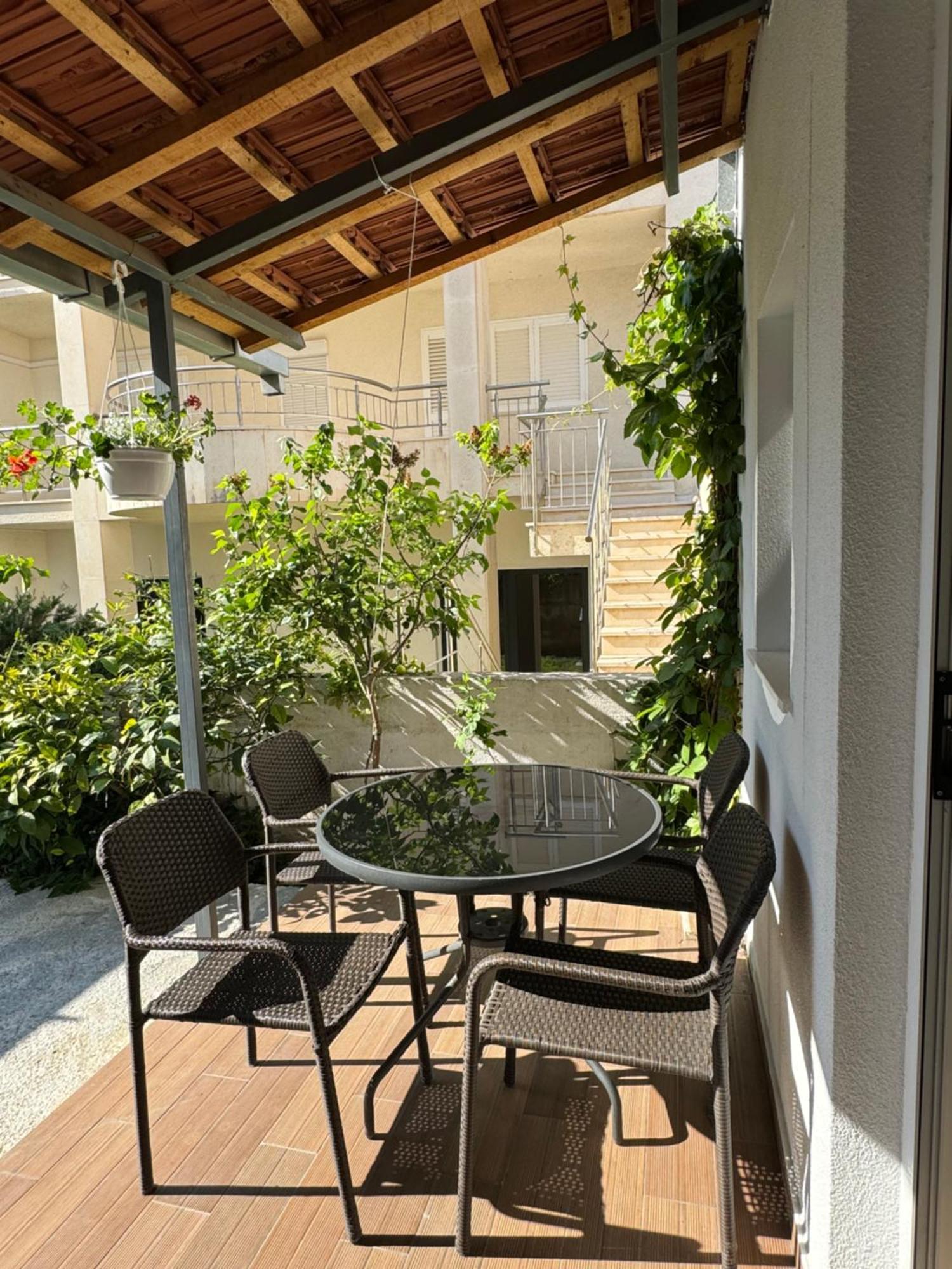 Laganini Apartments Split Buitenkant foto